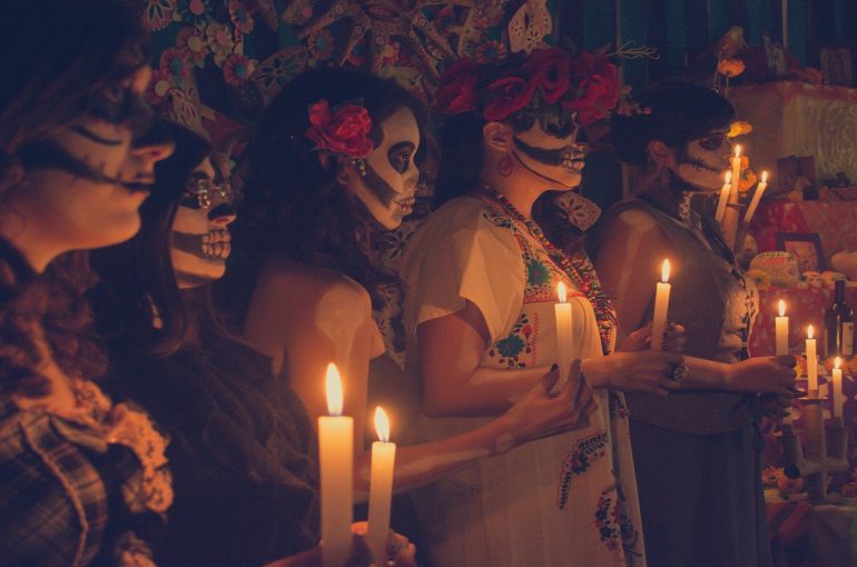 Dia de Muertos: ¿Cómo contribuyen los rituales para elaborar el duelo?